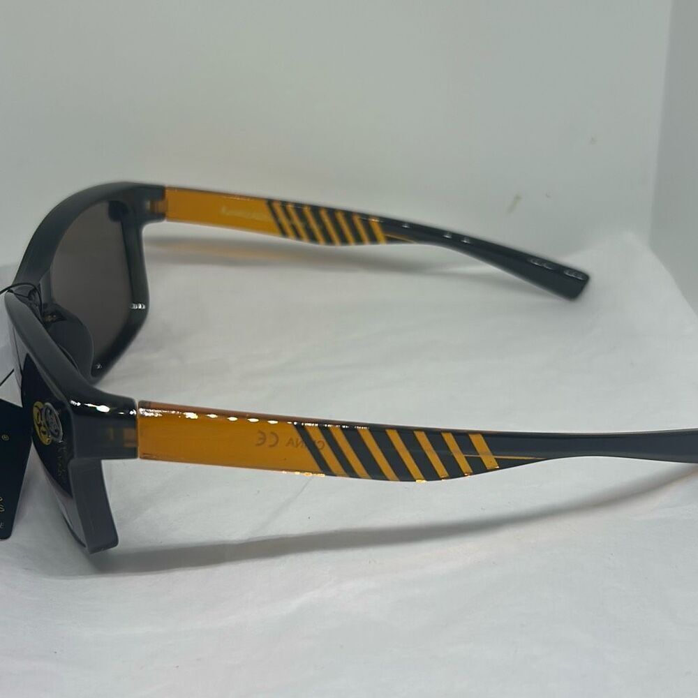 Biohazard Sunglasses – Maximum UV Protection - Picture 2 of 3